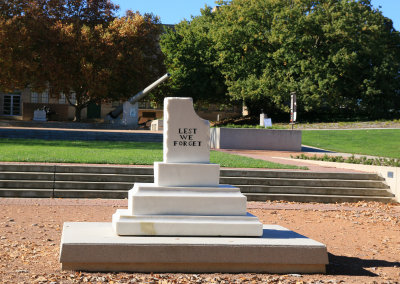 Lest We Forget - Australian War Memorial