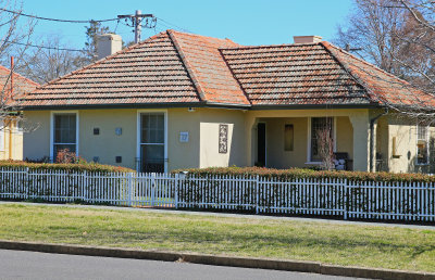 An Original Canberra House for Government Employees
