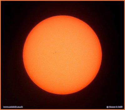 P2440101 Sun spots 23 august 2016.jpg