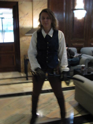 0044 good costume & sword