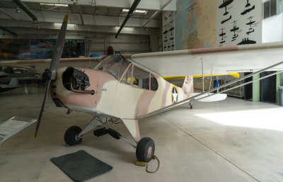 Piper Cub L-4  J-3