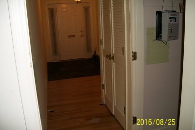 FrontHall_20160825_2.jpg
