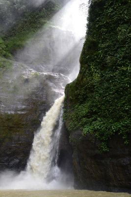 Un fiume in cascata