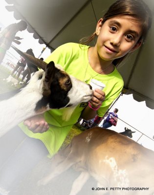 Feeding Billy_MG_8731.jpg