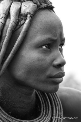 Himba BW_MG_1105.jpg