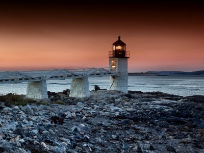 Marshall Point Lighthouse at Dawn-.jpg