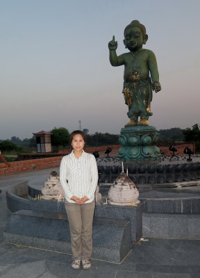 Bpoo at the temples in Lumbini