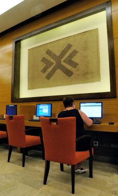 Club Premium Lounge Computer Area