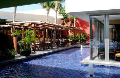 Buffet Outdoor Seating - Another Angle