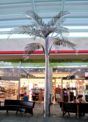 Maya Mall Metal Palm Tree