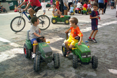 tractors3.jpg