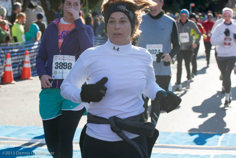 ds20131128-0347 - BCC YWCA Turkey Chase.jpg