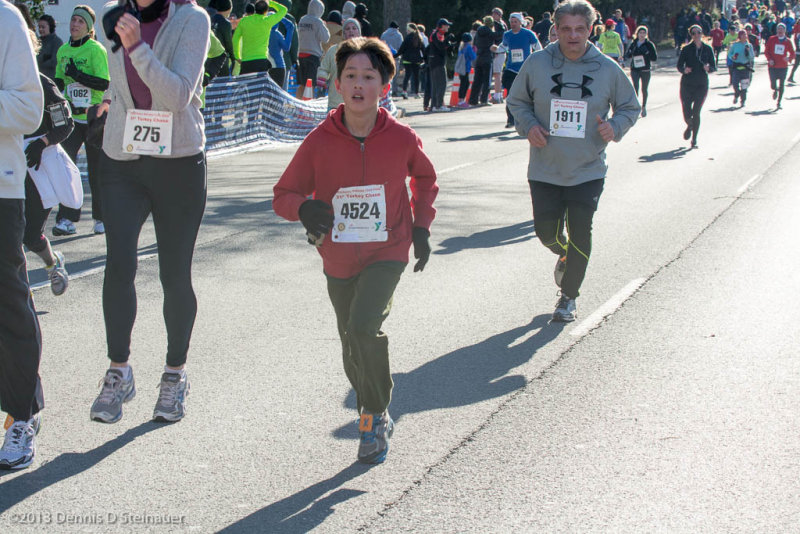 ds20131128-0458 - BCC YWCA Turkey Chase.jpg