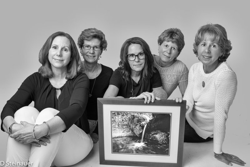 ds20160430-0108aaa Shriver Sisters.jpg