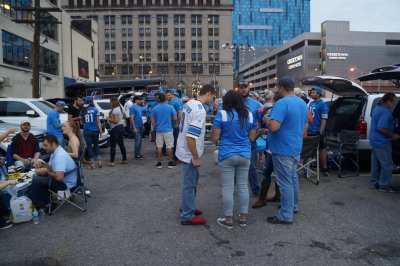 NFL Detroit 2015 400.jpg
