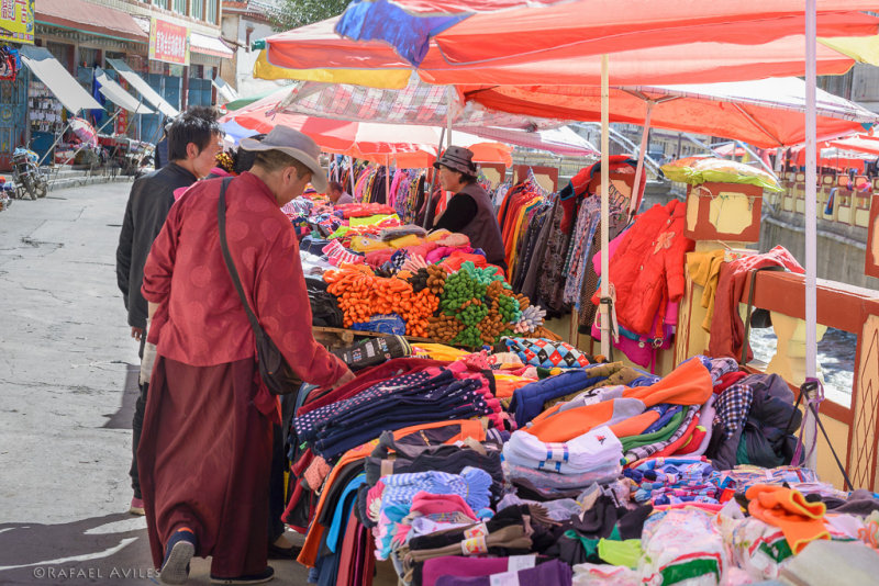 The market in Ganze.