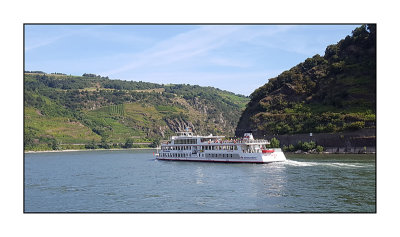 Tourist boat at Oberwesel