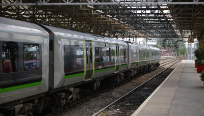 London Midland class 350 for Euston.