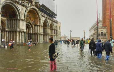 MOLO  SAINT MARKS SQUARE UNDER WATER 