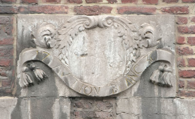 Hors-Chateau 33