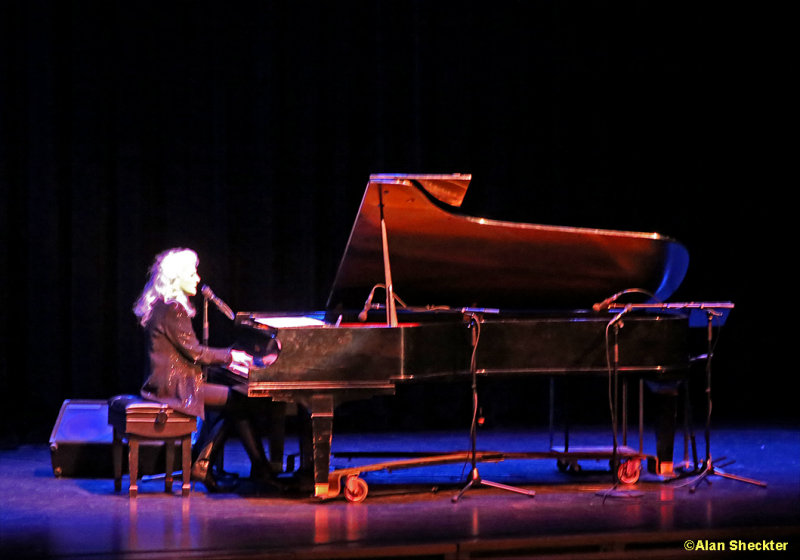 Judy Collins, February 23, 2014, Paradise Performing Arts Center