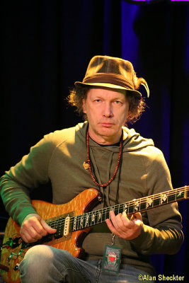 Sound check - Steve Kimock and the Wolf guitar