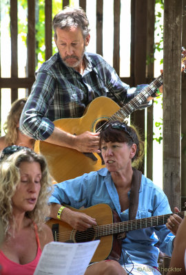 Singin' & Pickin' Hootenanny Workshop