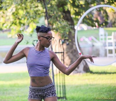 Hoop Jammer Kadiatou