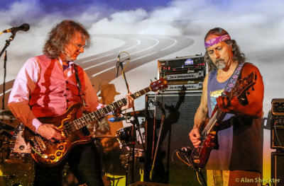 Roger McNamee, Barry Sless