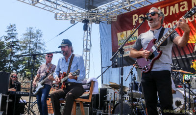 Mother Hips