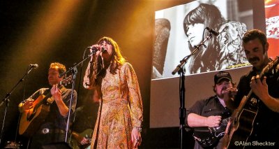 Dave Mulligan, Nicki Bluhm, and Lebo during Somebody to Love (w/Grace Slick, by Jim Marshall)