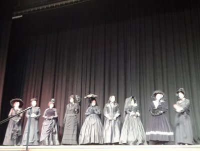 Mourning group at Riverside Dickens fashion show