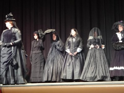 Mourning group at Riverside Dickens fashion show