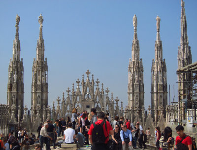 The Milan Duomo, with a Marathon, viewed from the roof