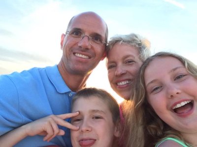 family selfie, with joe's usual pose