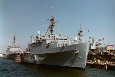 USS Duluth LPD-6.jpg