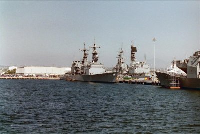 USS FORREST ROYAL DD-872.jpg