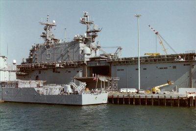 USS OGDEN LPD-5