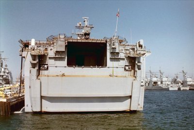 USS OGDEN LPD-5