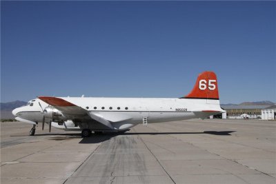 N8502R - C-54E SKYMASTER - DC4 - WENDOVER Air Base
