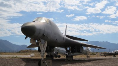 Boeing B-1B Lancer 