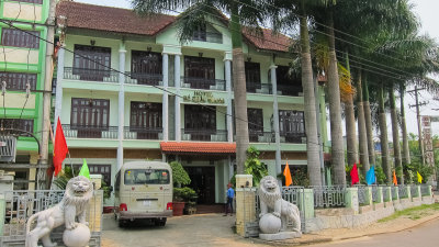 Our hotel in Khm Đức