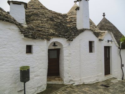 trulli3.jpg