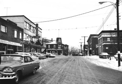 Rue St Francois coin Bridge.jpg