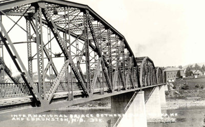 Pont International Pris de Madawaska.jpg
