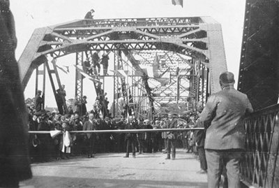 Pont International Inauguration.jpg