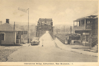 Pont International et douane.jpg