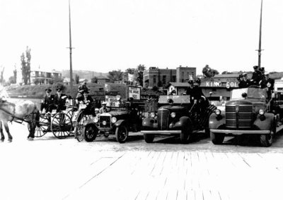 Pompiers camions 1940.jpg