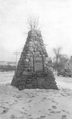 monument Fraser.jpg