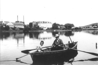 Madawaska Inn de la Riv Madawaska.jpg
